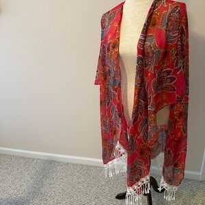 Beautiful wrap for casual outings or going to the beach or pool!